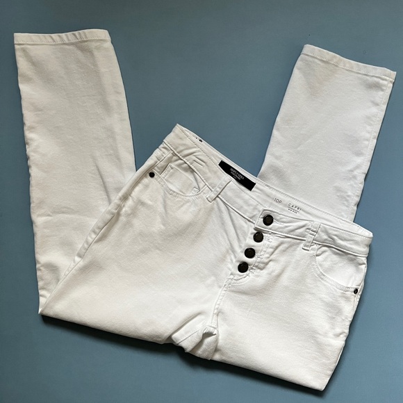Simply Vera Wang Mid Rise Button Fly Capri Jeans - Picture 2 of 13